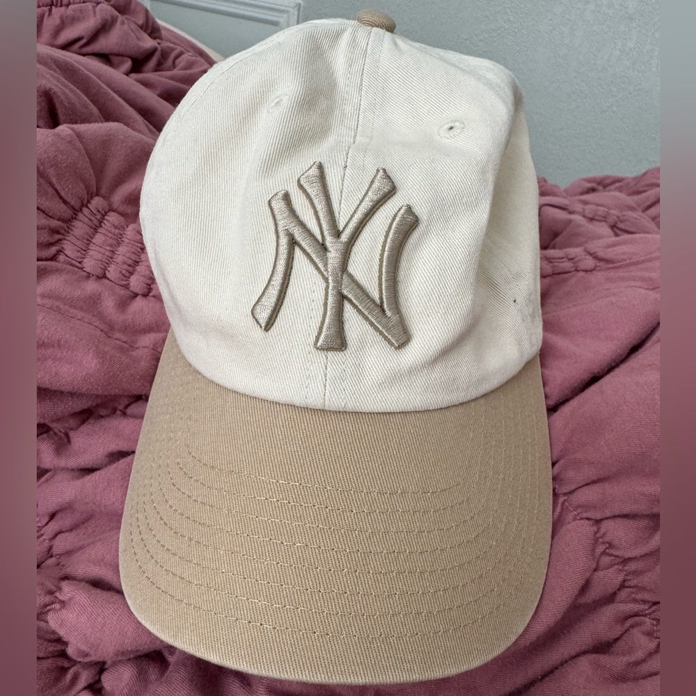 Pac Sun 47 Brand Cream NY Yankees Dad Hat